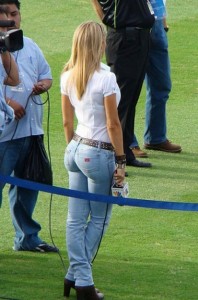 tight jeans reporter 1